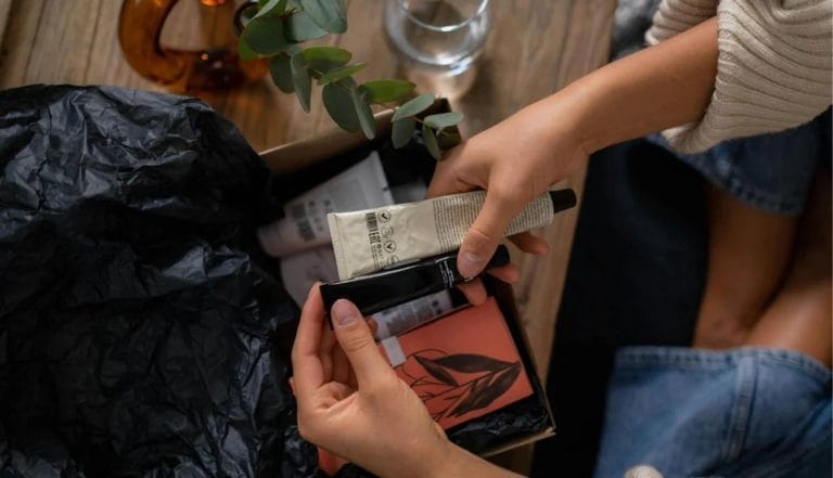 how to start selling subscriptions online
