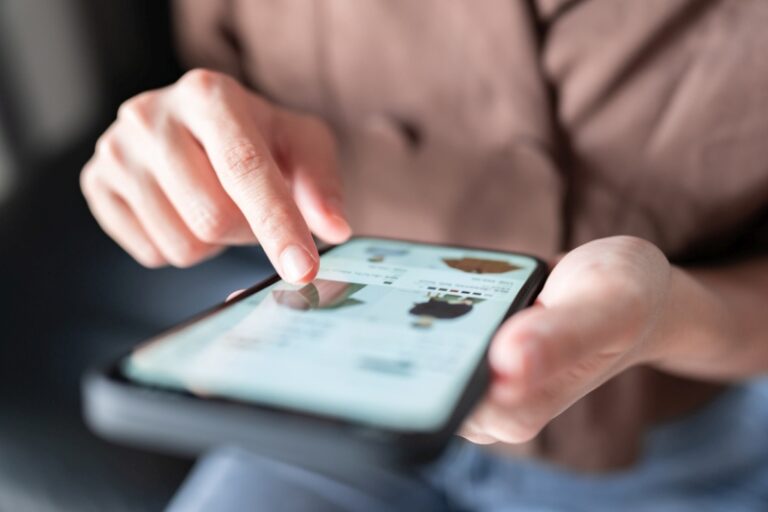 Less than 15% of customers place a second online order
