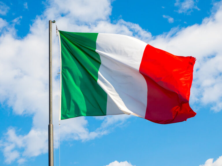 Italian ecommerce reached 90 billion euros in 2025